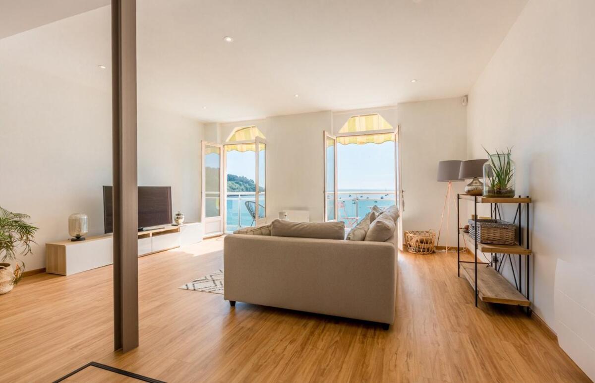 Les Pieds Dans L'Eau - Bel Appartement - Vue Mer Cancale Kültér fotó