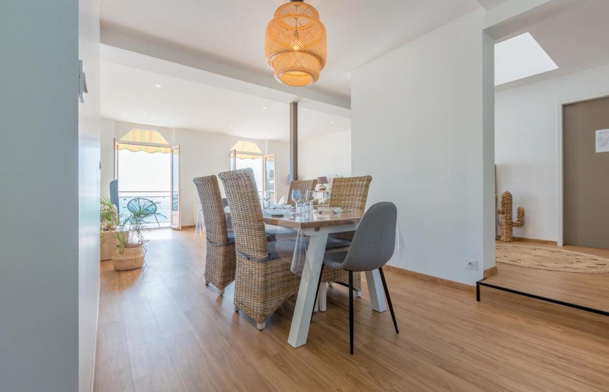 Les Pieds Dans L'Eau - Bel Appartement - Vue Mer Cancale Kültér fotó
