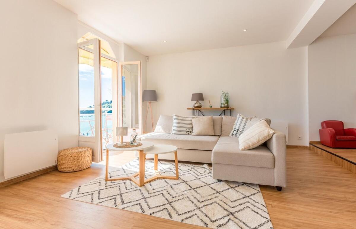 Les Pieds Dans L'Eau - Bel Appartement - Vue Mer Cancale Kültér fotó