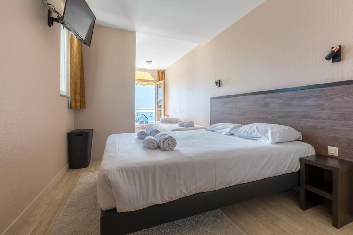 Les Pieds Dans L'Eau - Bel Appartement - Vue Mer Cancale Kültér fotó